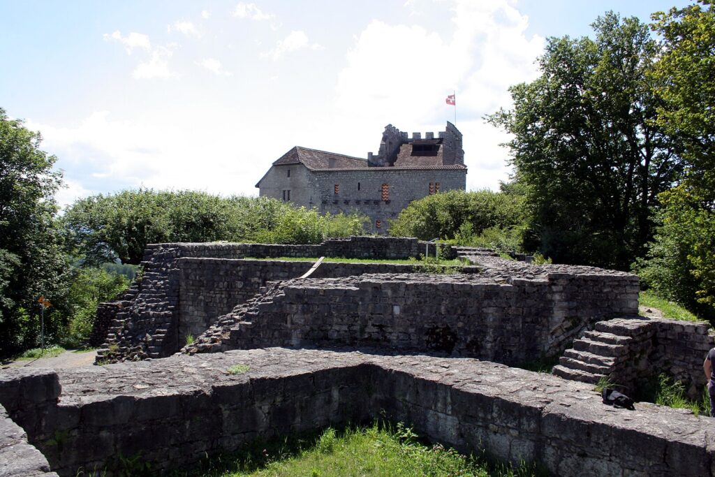 Habsburg Castle Aargau By Tage Olsin - Self-photographed, CC BY-SA 2.0