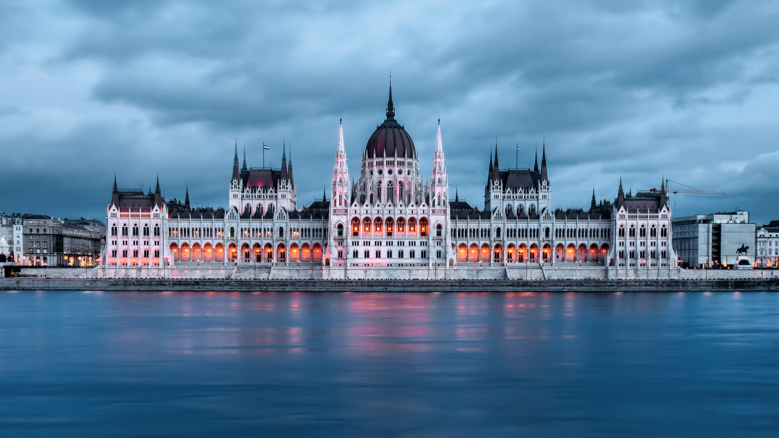 Hungarian Parliament – By Jorge Franganillo from Barcelona, Spain - CC BY 2.0