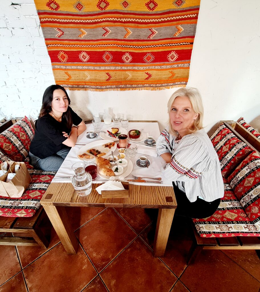 Emine Seitveliyev (left), co-director of Musafir, Kyiv’s most famous Tatar restaurant, together with Sorina (right).